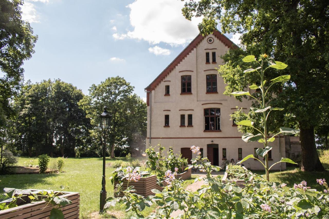 Gutshaus Zarchlin Apartamento Barkhagen Exterior foto